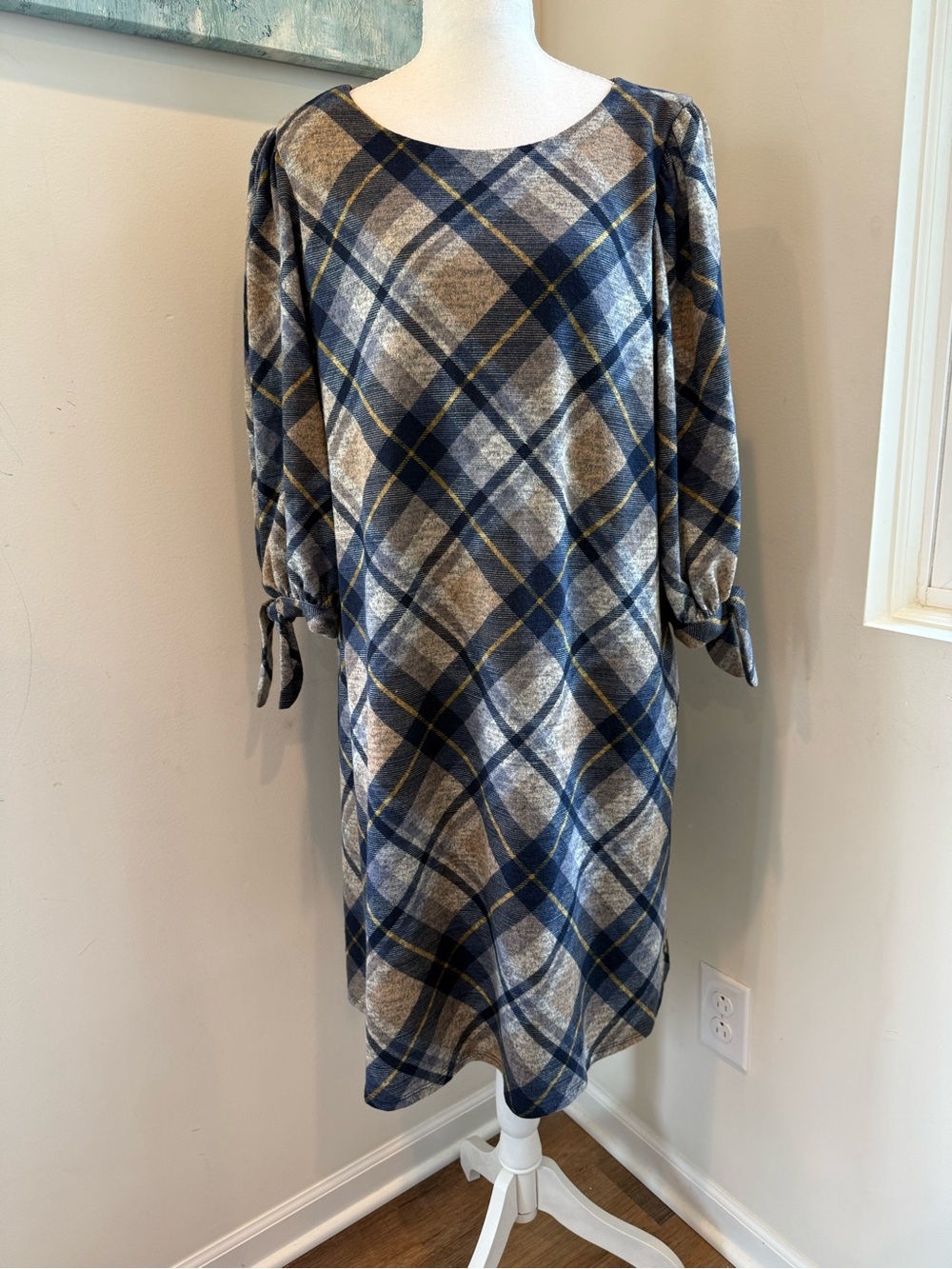 Jessica Howard Blue Gray Tan Plaid Midi Dress